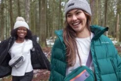 Columbia Helvetia Teddy Heuptas - Zand 14 Columbia Helvetia Teddy Heuptas - Zand -Buiten Kamperen 1267 1900 csc f23 gbm b4h 1411799 05311 1