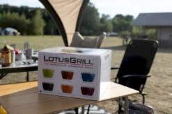 LotusGrill XL Hybrid Houtskoolbarbecue - Rood -Buiten Kamperen doos lotusgrill 4