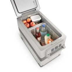 Totalcool Totalfreeze 45 Compressor Koelbox - 45 Liter 9 Totalcool Totalfreeze 45 Compressor Koelbox - 45 Liter -Buiten Kamperen totalcool algemeen 3